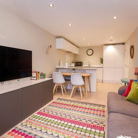 Compton Lodge Luxury Apartment-Free Parking 约克 外观 照片