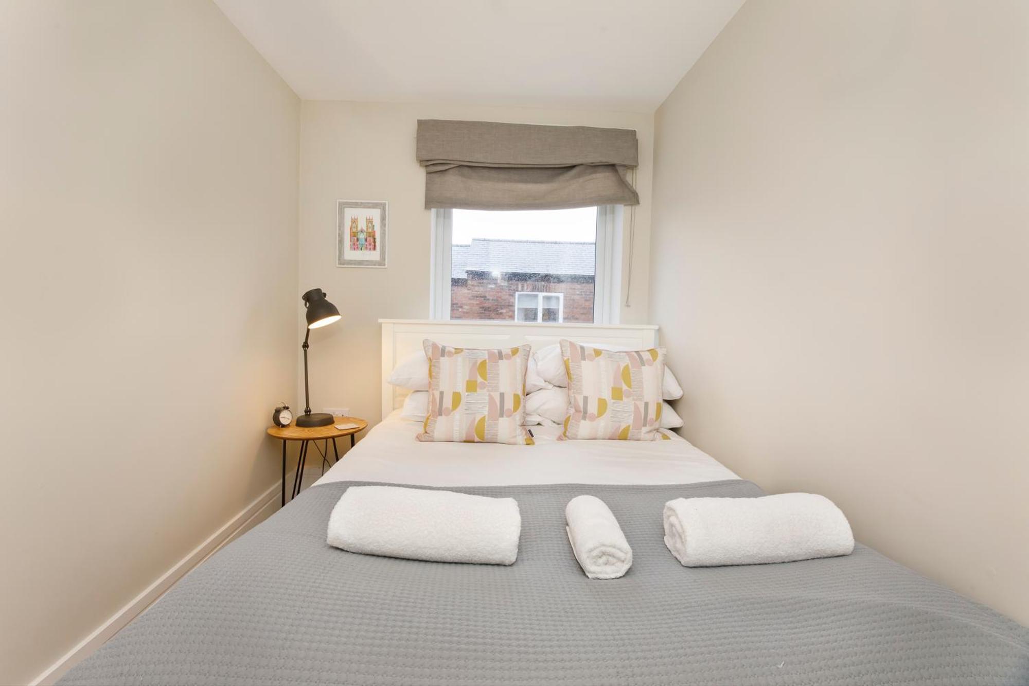 Compton Lodge Luxury Apartment-Free Parking 约克 外观 照片