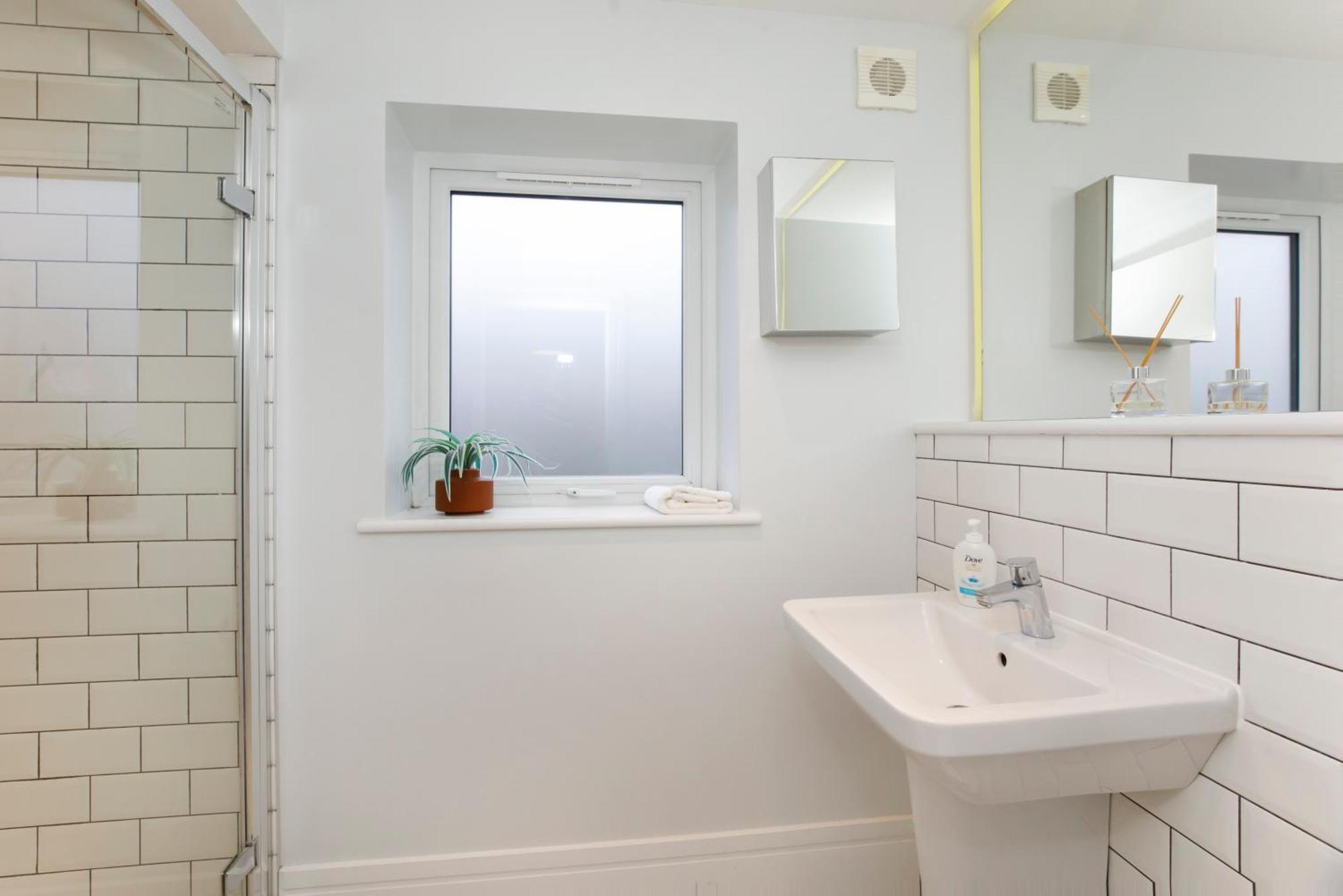 Compton Lodge Luxury Apartment-Free Parking 约克 外观 照片