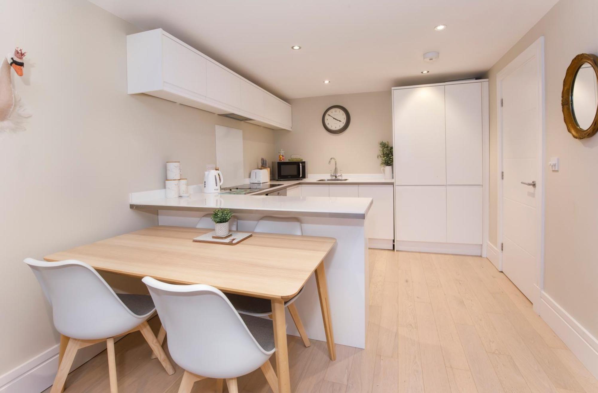 Compton Lodge Luxury Apartment-Free Parking 约克 外观 照片