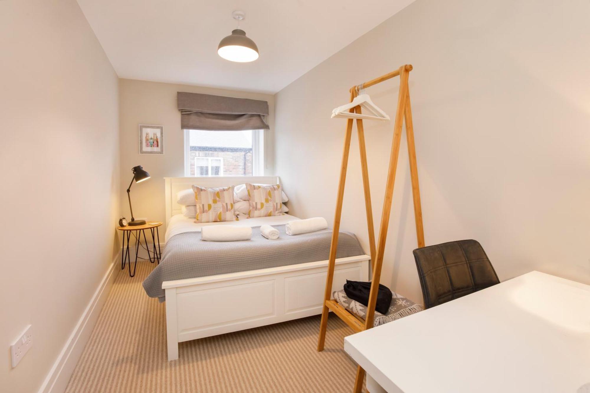 Compton Lodge Luxury Apartment-Free Parking 约克 外观 照片